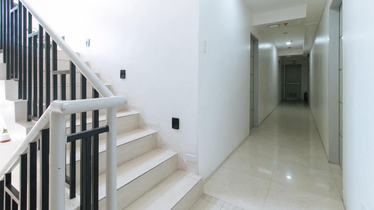 Hotel Reddoorz Near Sm Bicutan Paranaque City Esterno foto
