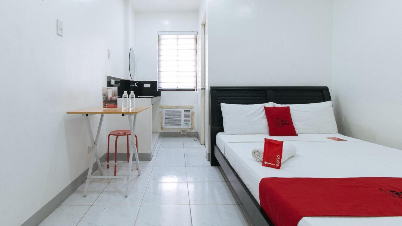 Hotel Reddoorz Near Sm Bicutan Paranaque City Esterno foto