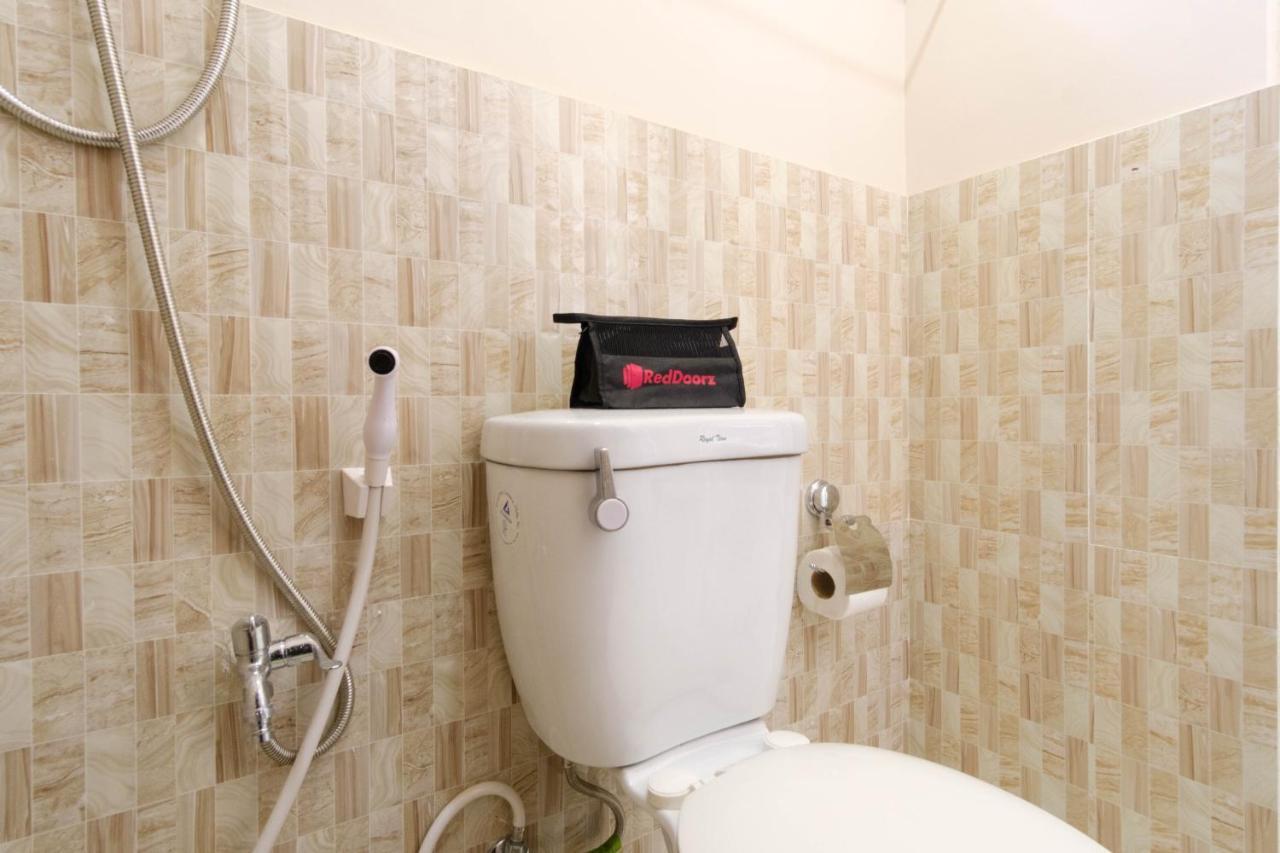 Hotel Reddoorz Near Sm Bicutan Paranaque City Esterno foto